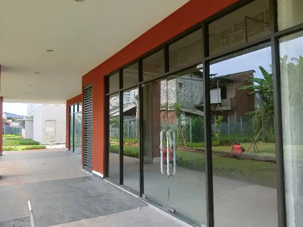 Sewa Kios Semi-Outdoor di Jaktim, Suasana Nyaman untuk Usaha Apa Saja