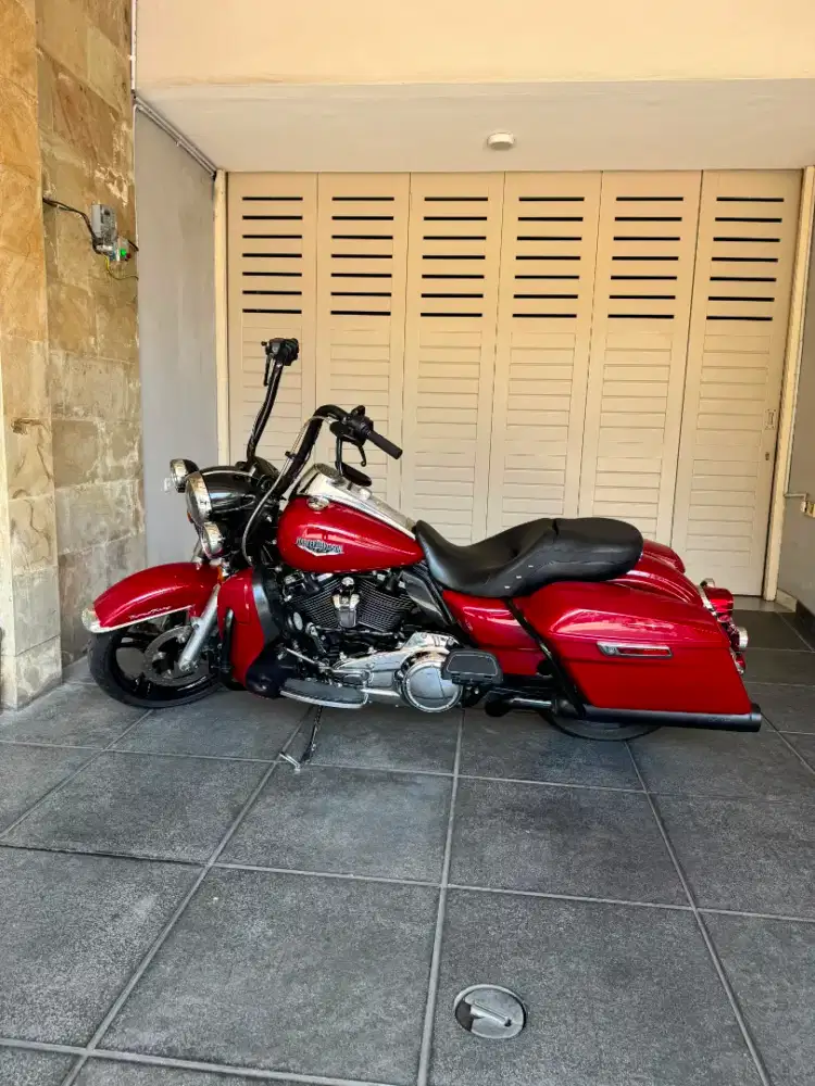Harley davidson Roadking classic 2021 roadglide streetglide ultra