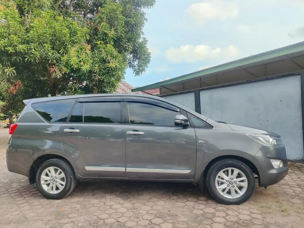 Toyota Kijang Innova 2018 Bensin