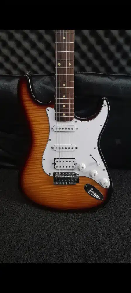 Gitar elektrik fender stratocaster