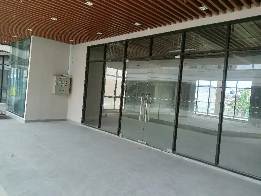 Space Komersial Outdoor/Semi-Outdoor di Jaktim, View Bagus & Cocok untuk Coffee Shop