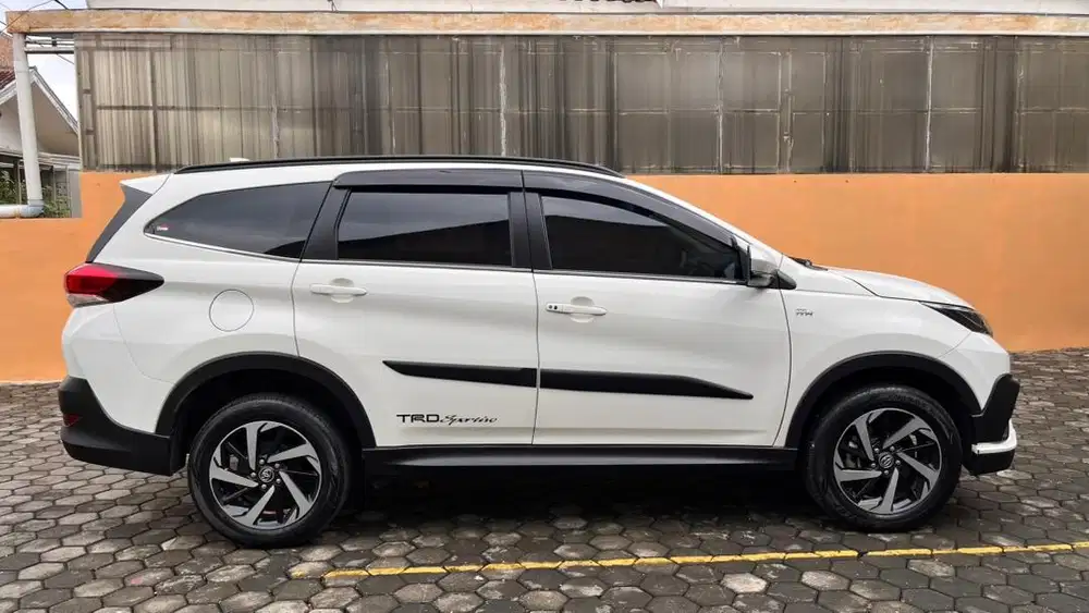 Dijual Toyota Rush TRD Sportivo 2021 Matic