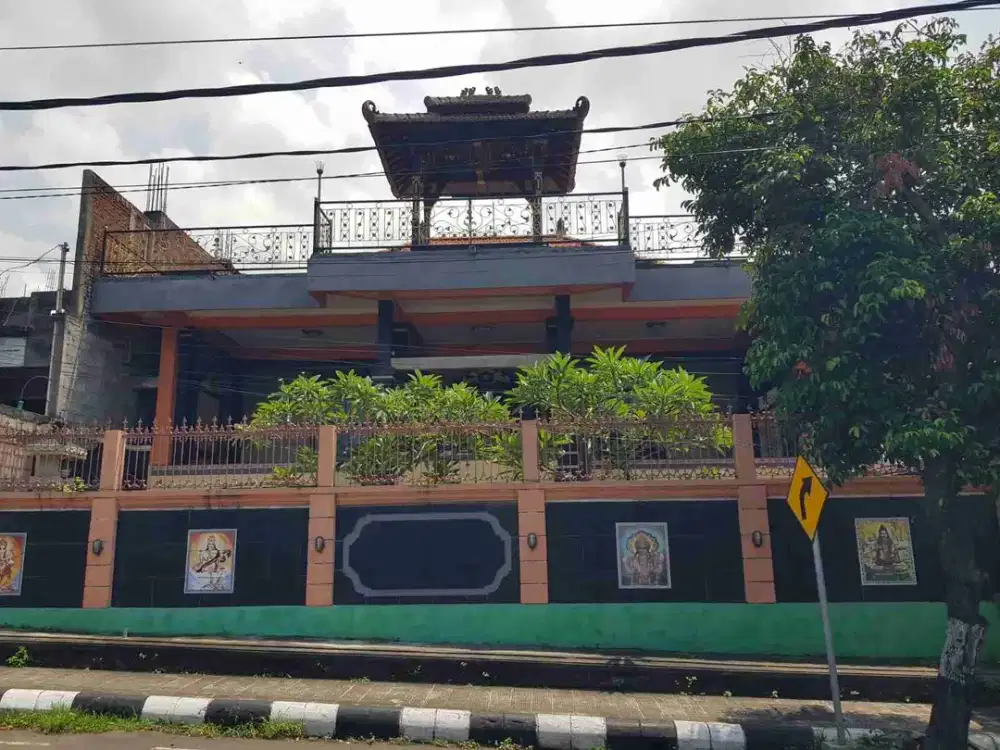Rumah kontrakkan 6,4 are 9 kamar dekat RS.BALIMED BULELENG SINGARAJA BALI