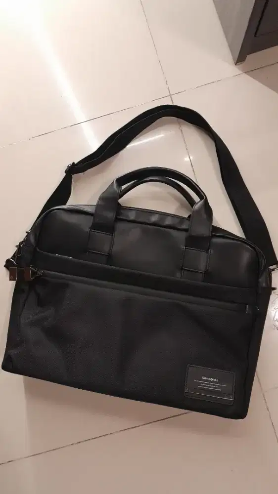 Samsonite Bailhandle M