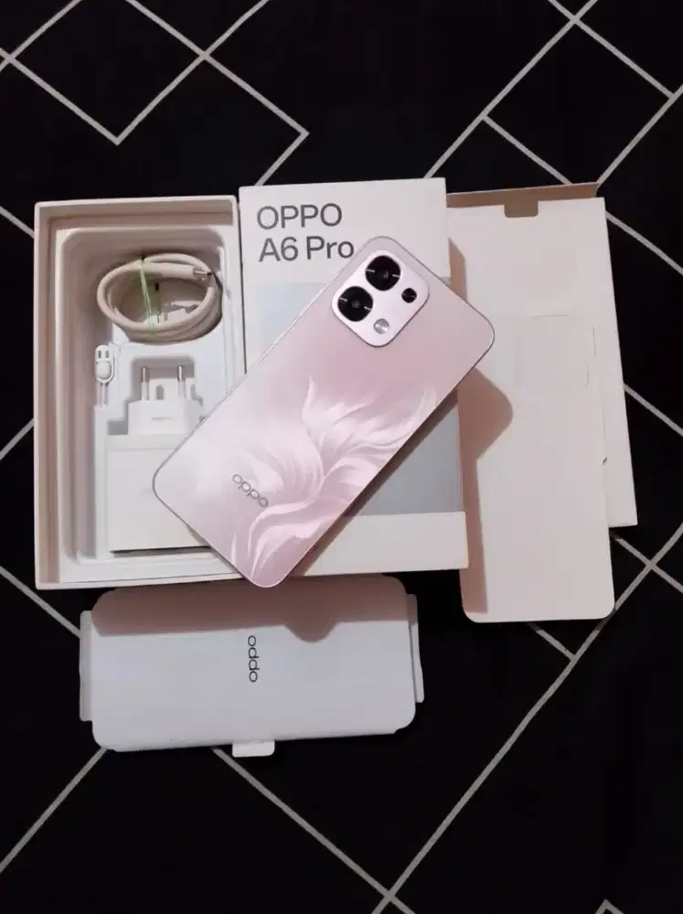 OPPO A6 PRO 8+8/128 GB