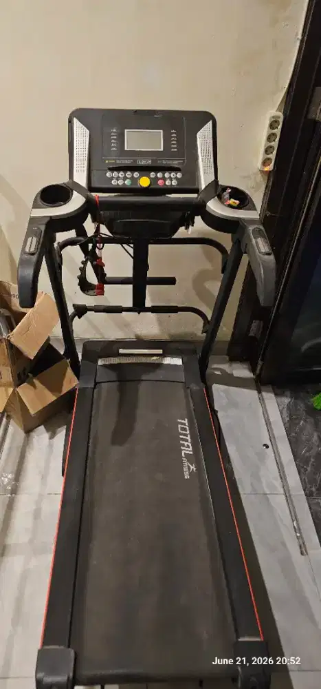 TREADMILL TOTAL FITNESS