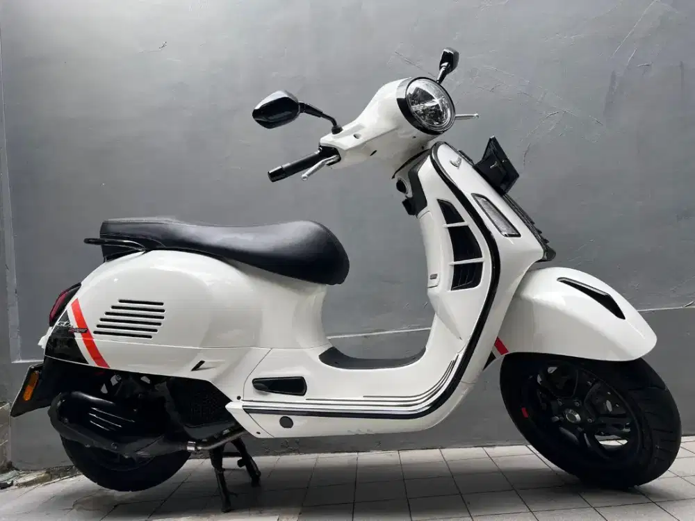 DIJUAL CEPAT !! VESPA GTS 150 SUPER SPORT ABS I-GET KEYLESS 2024/2025