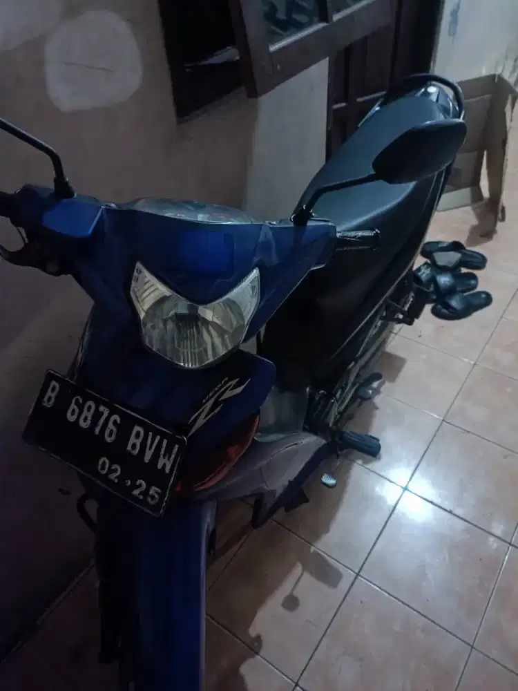 Vega zr biru 2009