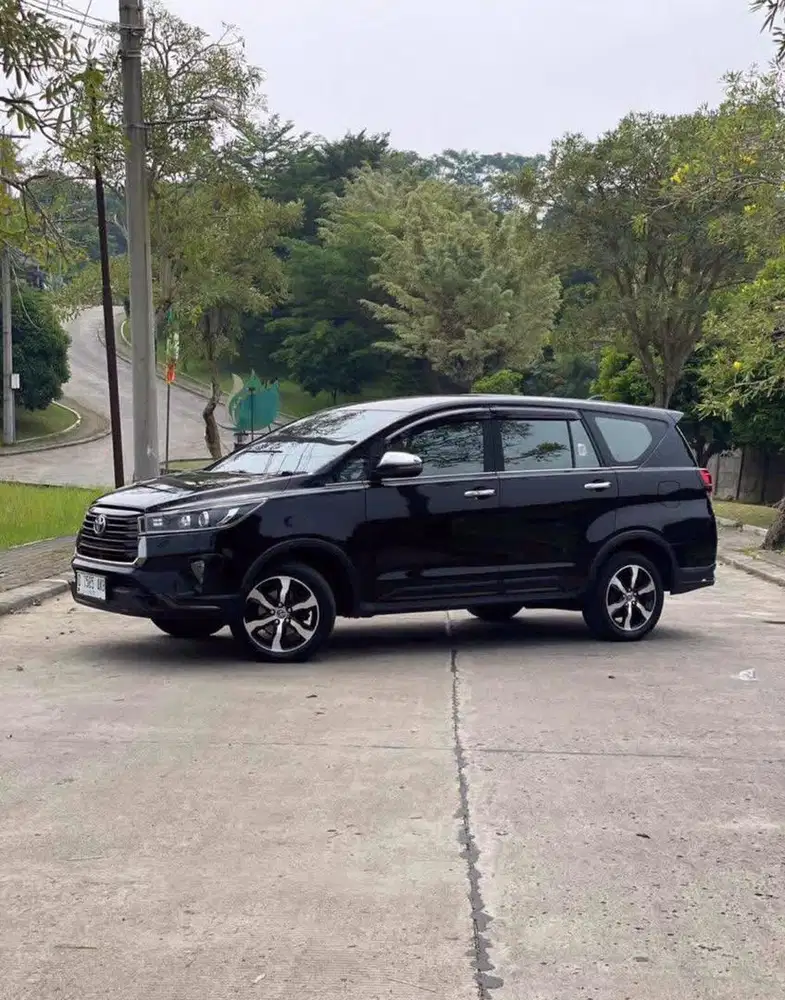Innova Venturer 2.4 Diesel A/T 2022 Capt Seat 445jt Pajak Panjang