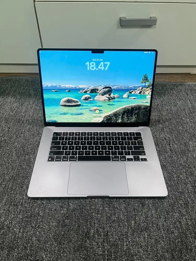 Macbook air m2 15 inch 256gb second