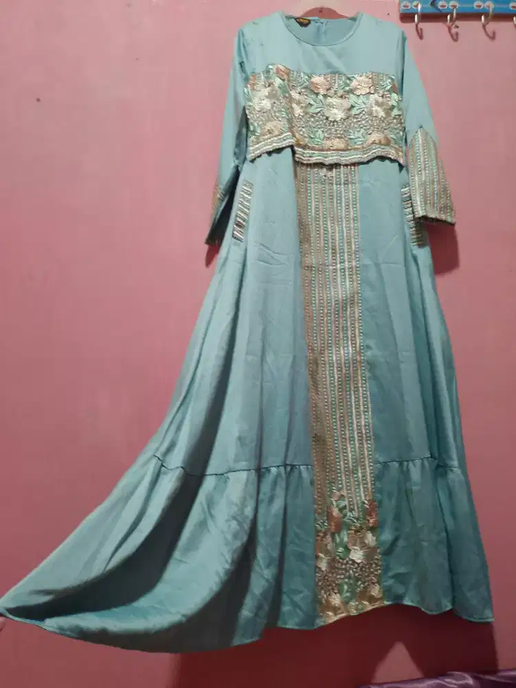 Gamis Satin Baby Blue