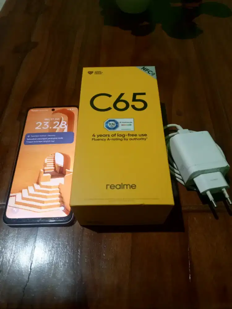 Realme C65 RAM 8GB