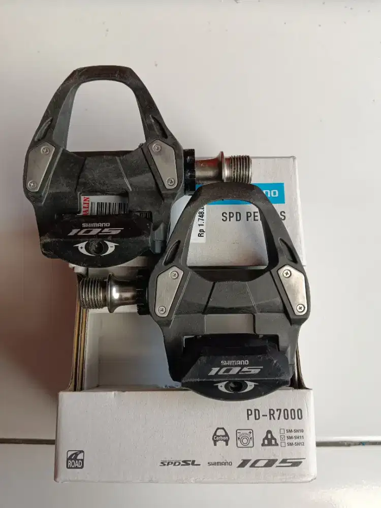 Pedal cleat road bike