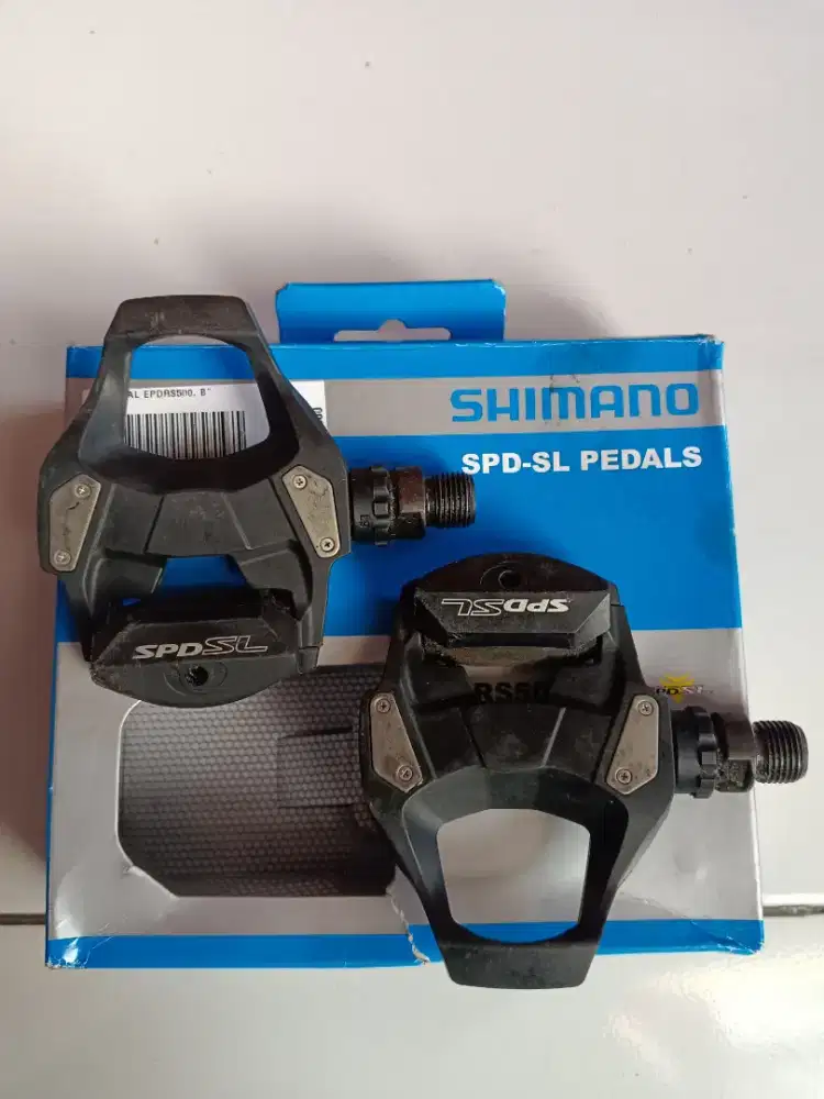 Pedal cleat road bike