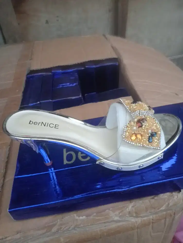 Sendal cewe berbagai model