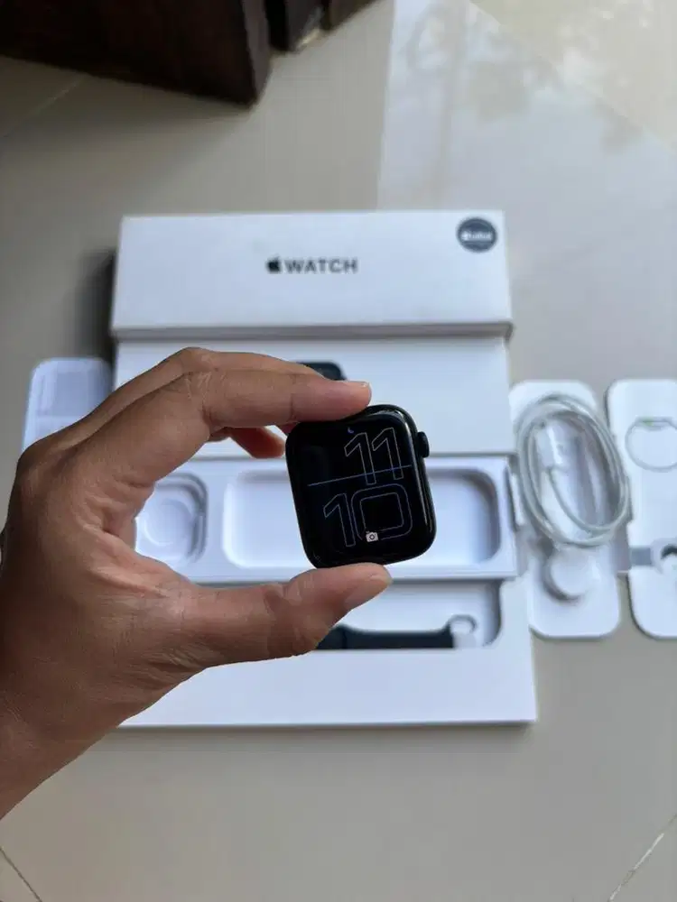 Apple Watch SE 2 44mm Fullset BliBli/iBox