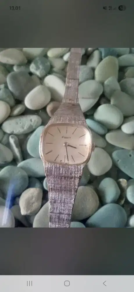 1979 Tissot Stylist 20.5mm women's silver dial manual wind watch