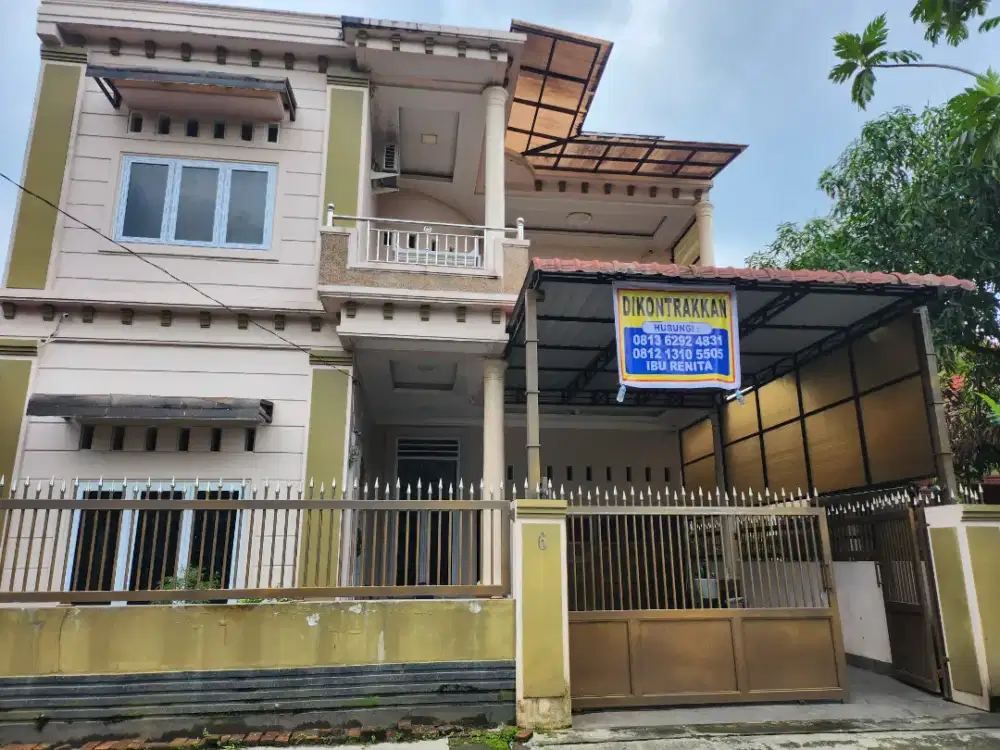 Disewakan rumah bertingkat sewa pertahun,nyaman,akses jln besar