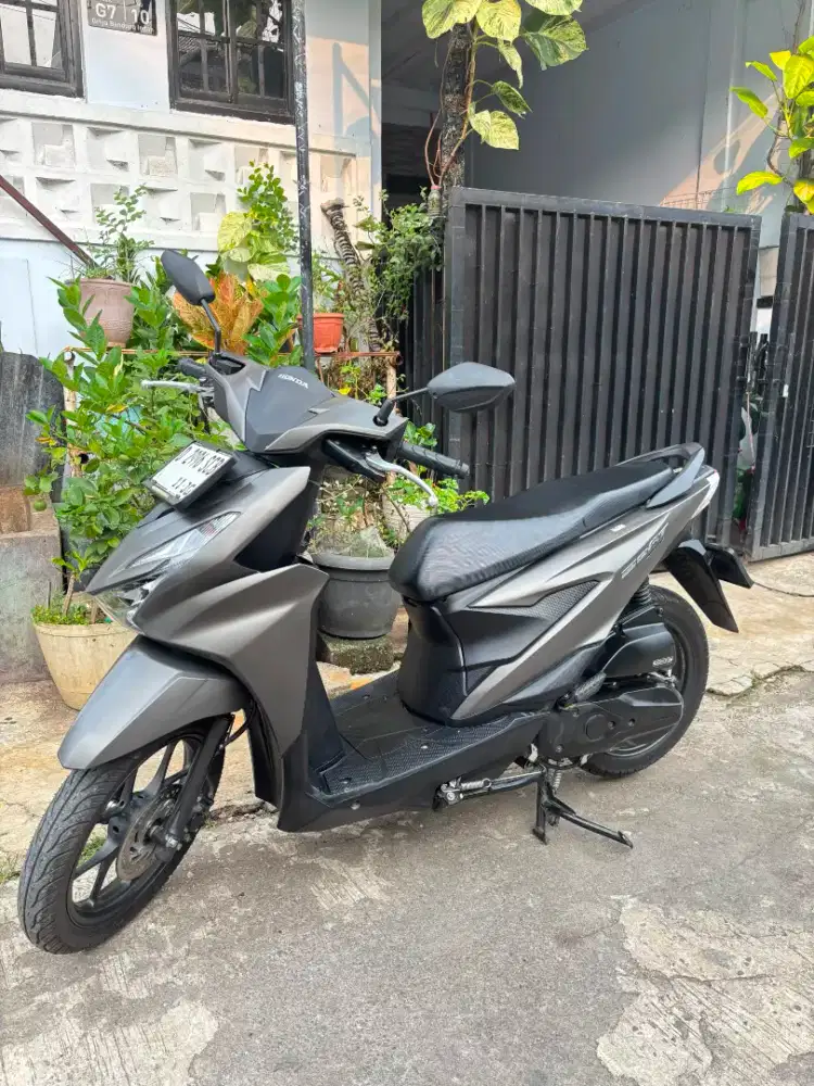 Beat Deluxe Keyless CBS ISS type tertinggi
