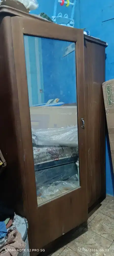 Lemari kayu 2pintu