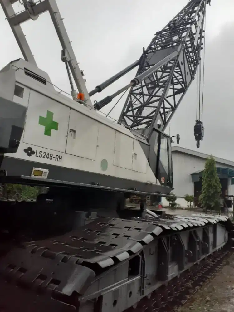 Crawler crane Sumitomo capasitas 150 ton