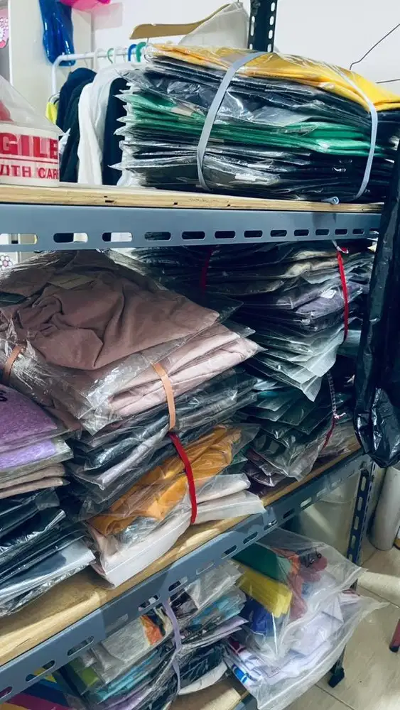Jual rugi borongan kaos cewe cowo branded sisa export
