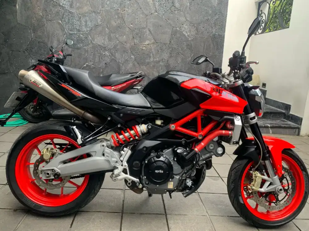 Aprilia 750 cc pajak idup surat lengkap
