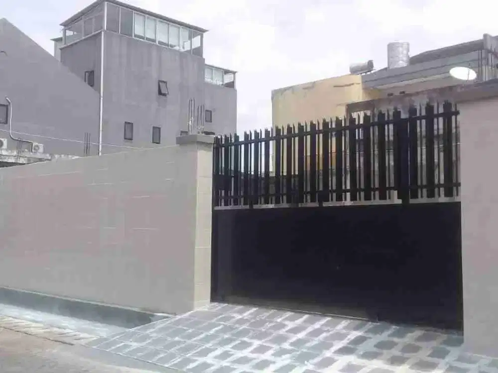 Di Jual kavling hoek
*Buat komersial*
Lokasi super ciamik