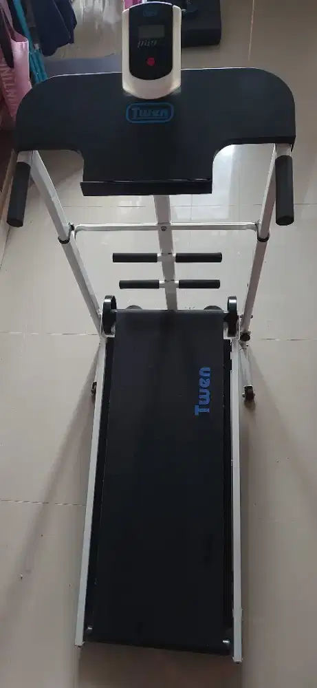 Alat gym treadmil