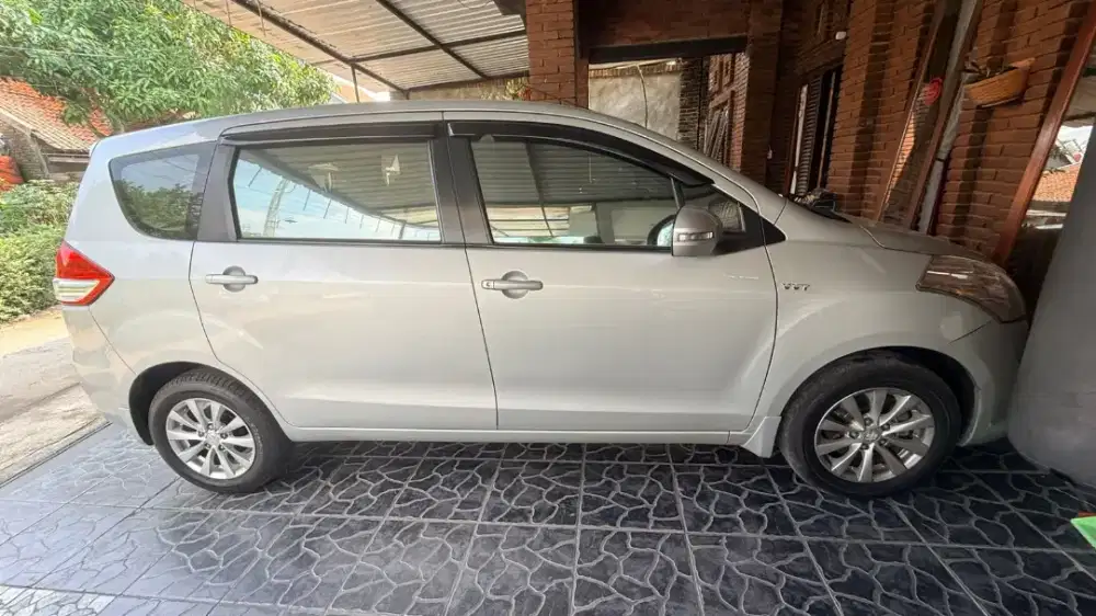 Suzuki ertiga 2012