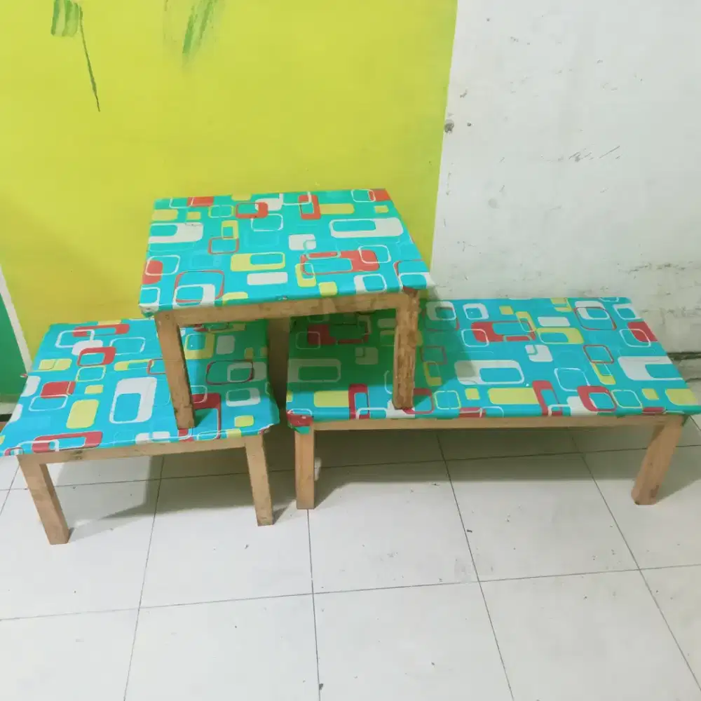 Meja lesehan jati belanda