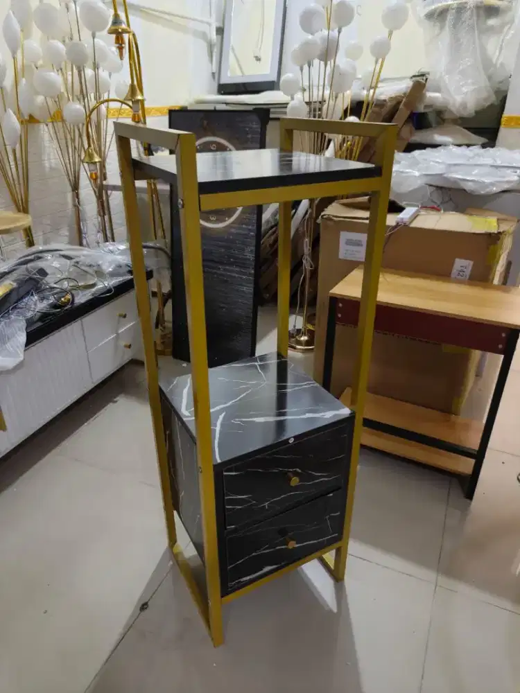 Jual Rak sudut minimalis, baru, lok Pondok cabe udik, Tangsel