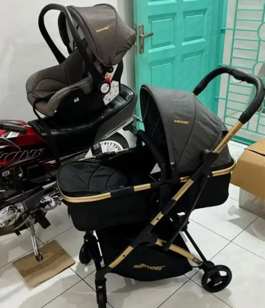 Stroller BabyDoes + Car seat