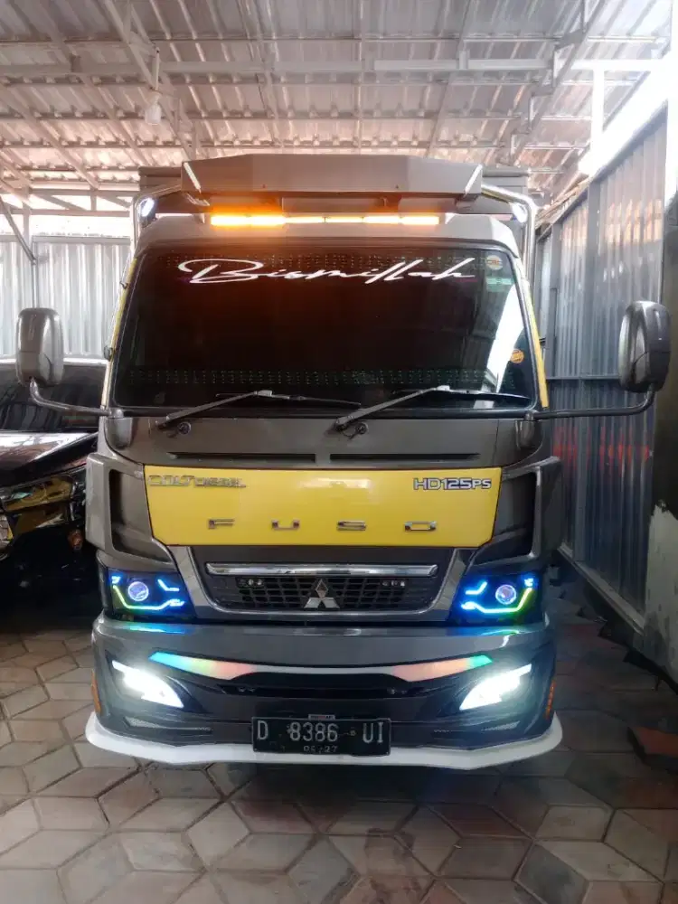 Di jual mitsubishi fuso canter 125 HD 2022