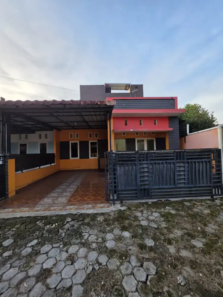 KOMPLEK SEJAHTERA INDAH JALAN NGUMBAN
