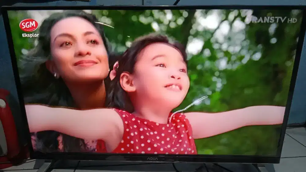 Dijual TV  merk AQUA 32 inch