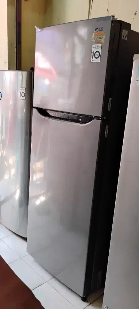 Kulkas 2 Pintu LG Inverter (GN215-SQBB)