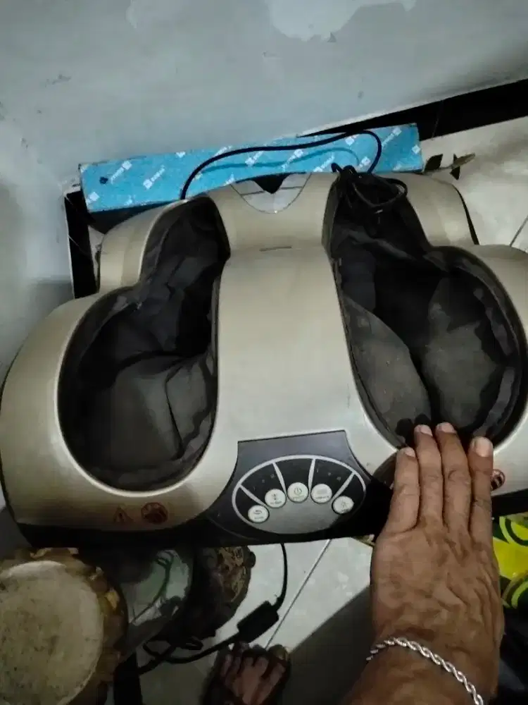 Mesin pijet kaki