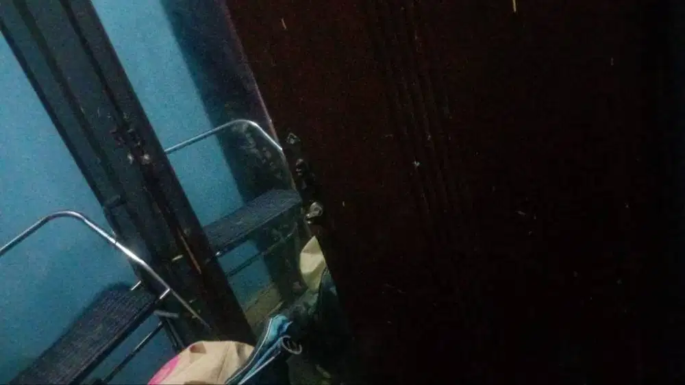 Lemari jati 3 pintu