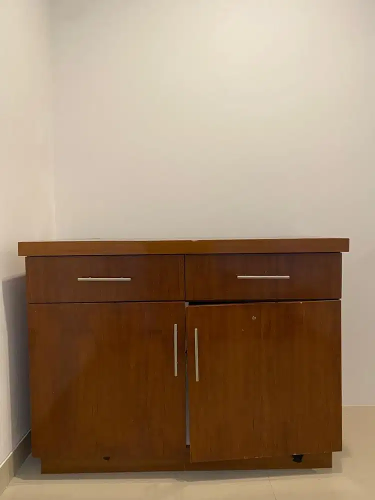 Lemari kabinet baju dan laci bahan kayu