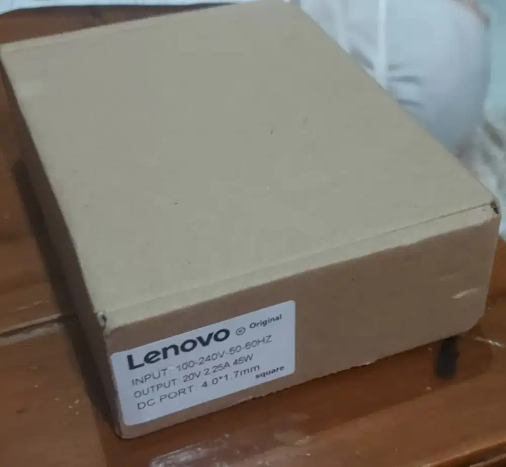 DIJUAL MUŔAH ADAFTOR CHARGER LAPTOP  MERK LENOVO