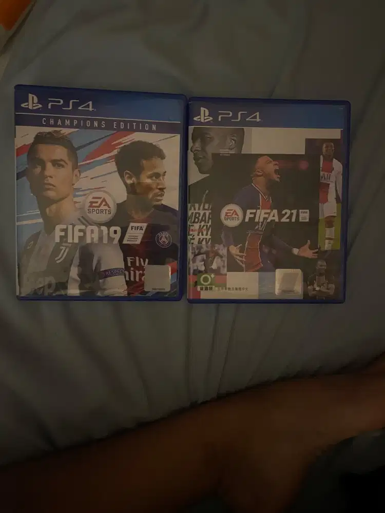 kaset ps 4 fifa 18&21