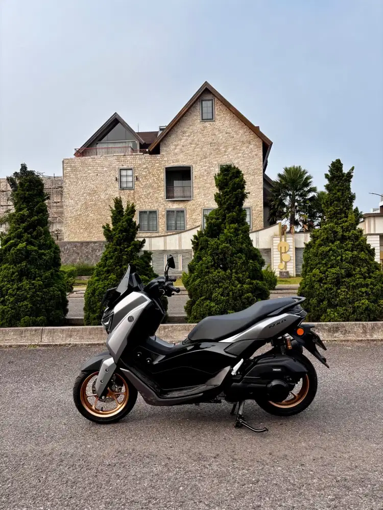 Km 200 perak Yamaha Nmax Turbo 2024 Like New 2025 2023