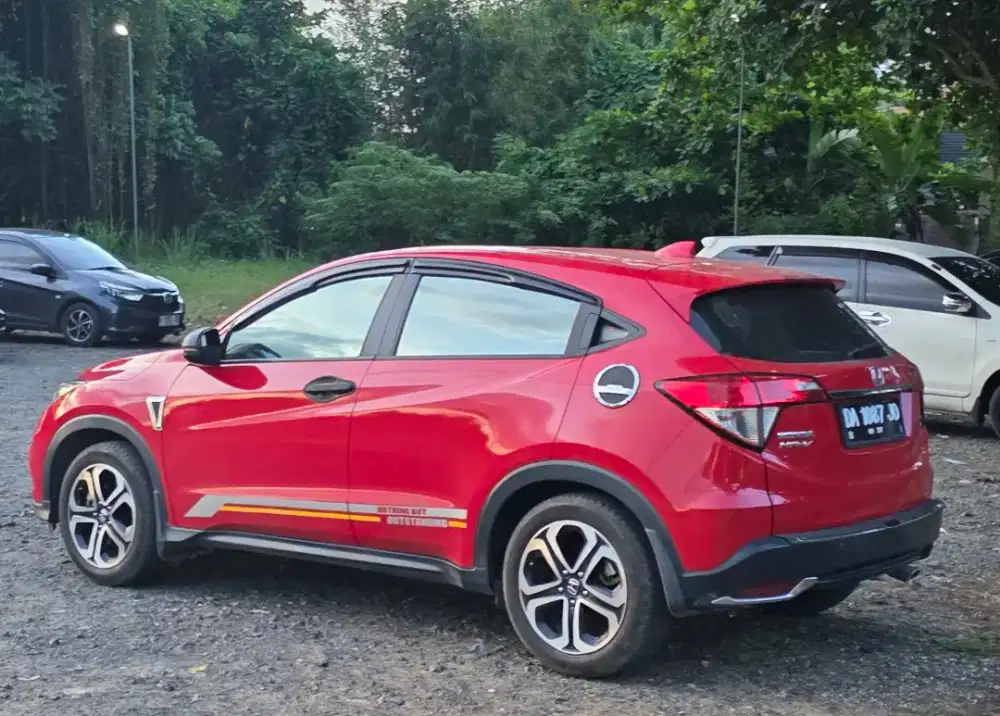 Honda HRV 1.5 Special Edition Tahun 2021 Low Kilometer Rendah