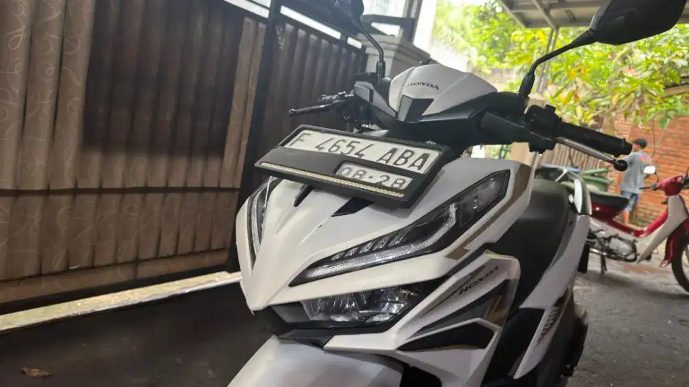 Vario 125 2023 km 12 rb