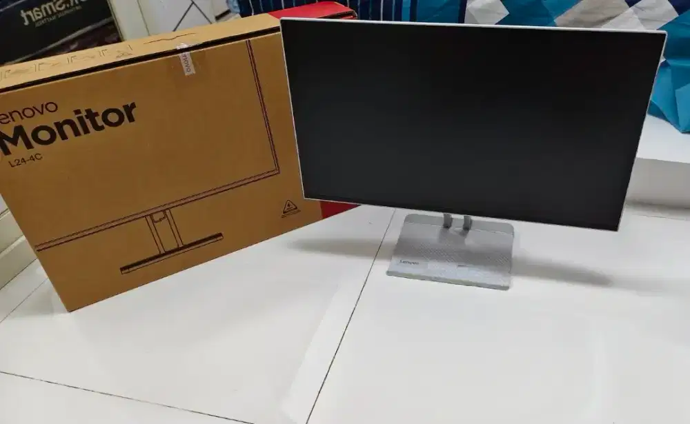 Lenovo Legion 24-10 / L24-4C