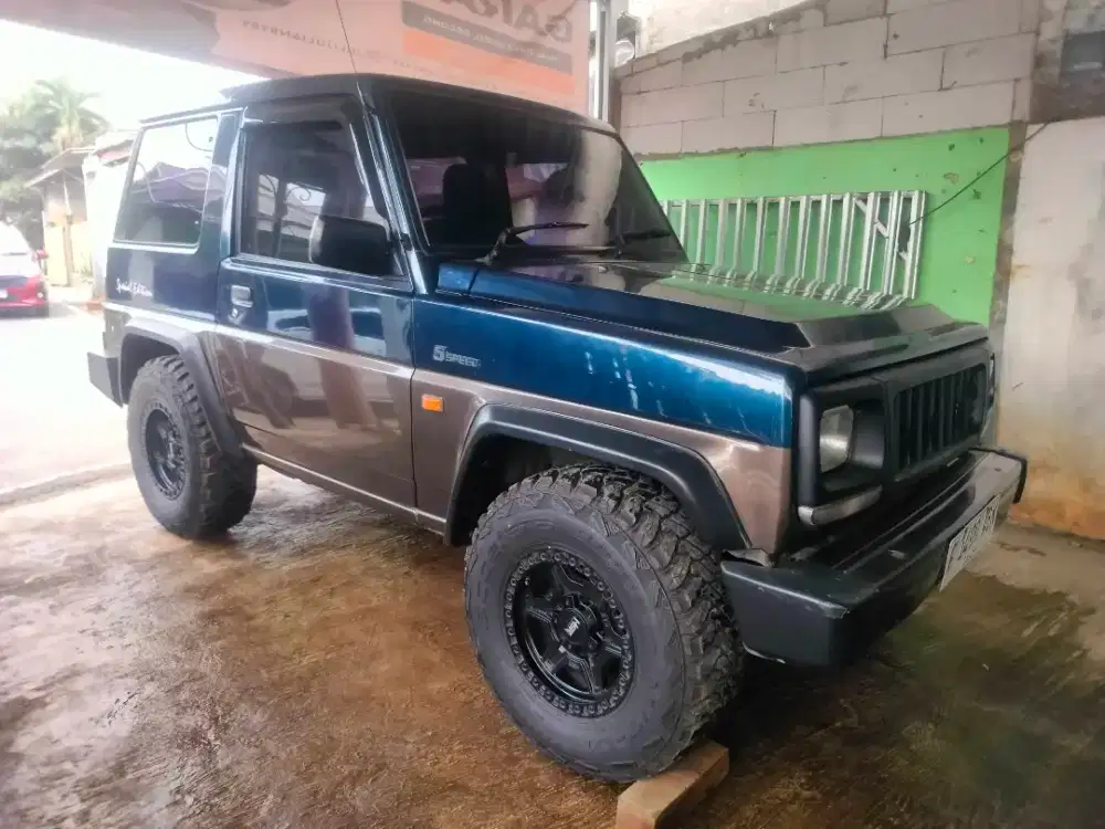 Daihatsu Feroza SE th,96