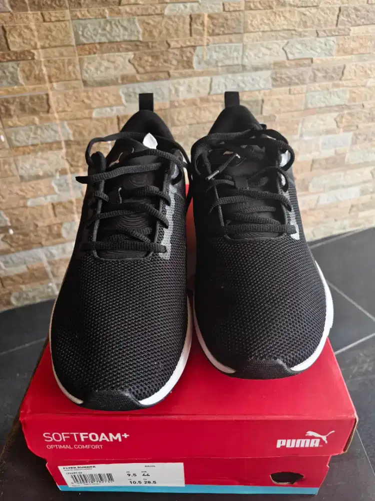 Puma Sepatu Lari Flyer Black Ukuran