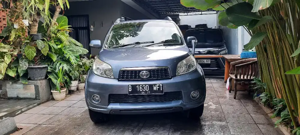 Toyota Rush 1.5 G Automatic 2011