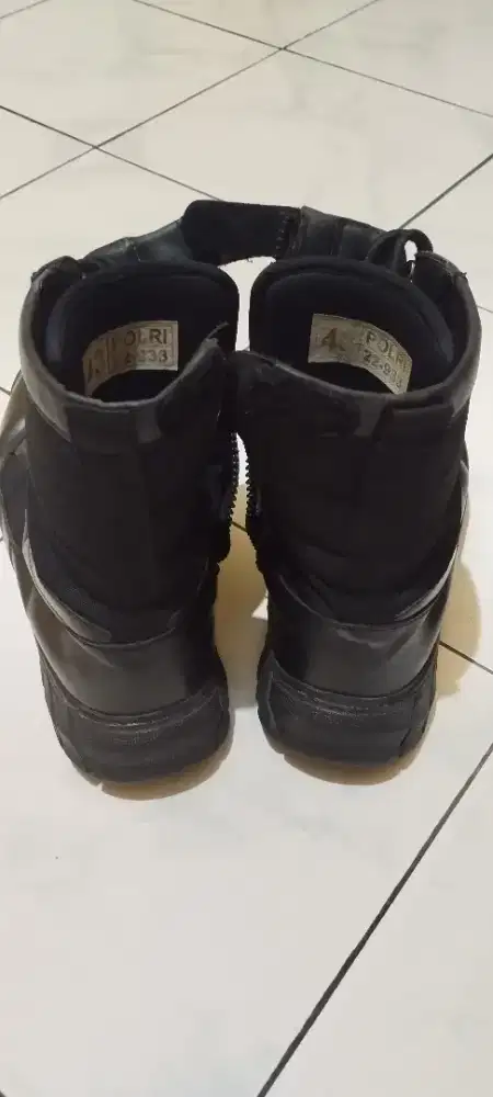 Sepatu pdl polri